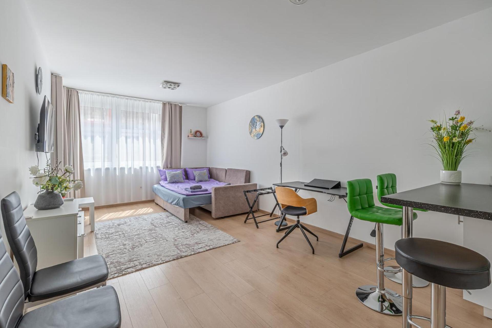 Maria'S Family Home With Free Parking — Photos 2